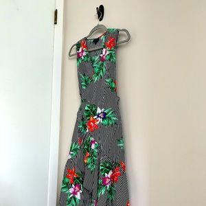 Who what wear tropical dress